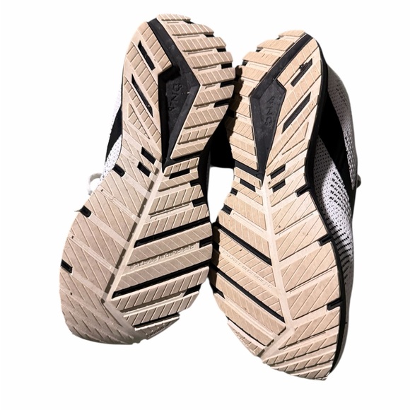 Brooks Revel 5 Running shoes - Picture 4 of 4